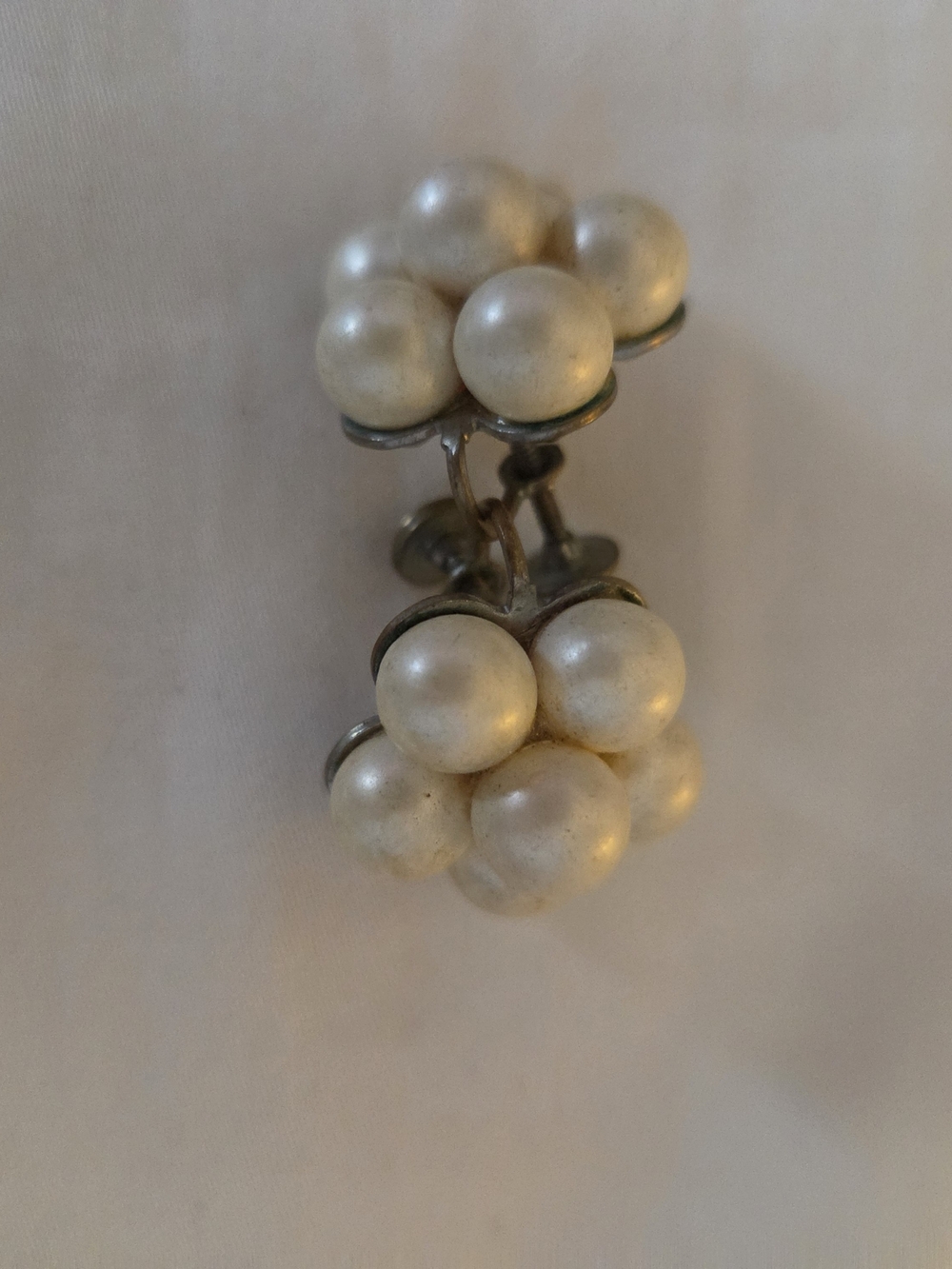 Vintage Pearl Screw On Earings